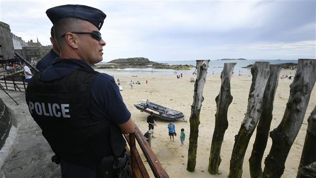 f8d2332b-edfb-482a-adc2-c2bba5802977 France expels 2 Moroccans over security threats