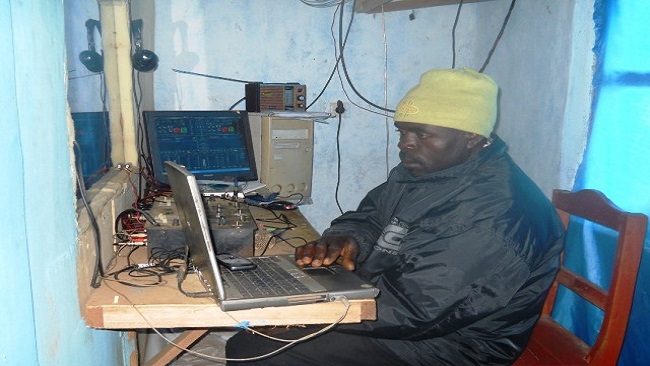 3 billion FCFA for the setting up of 15 new community radio stations in Cameroon