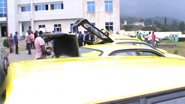 Buea Taxi Buea Mayor declares war against the Consortium, buys dozens of new taxis to counter ghost town