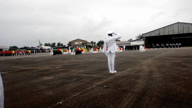 Douala: Hundreds pay tribute to fallen navy officers