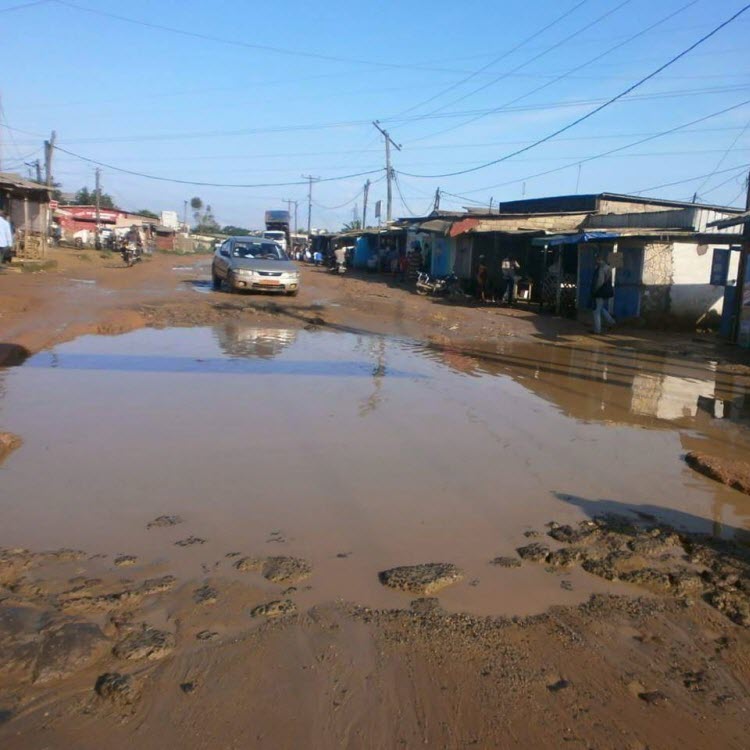 French Cameroun: Douala battles mounting flood peril