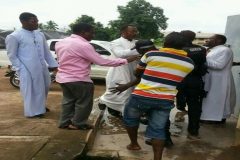 Mamfe Southern Cameroons Crisis: French Cameroun police storm Mamfe Cathedral