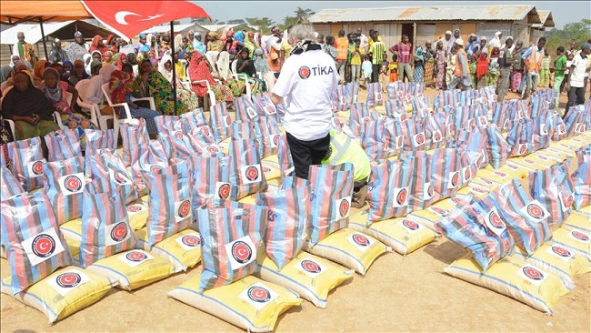Turkish aid agency donates food to refugees in Cameroon