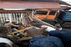 Truck French Cameroun: Truck crushes dozens to death in Yaounde