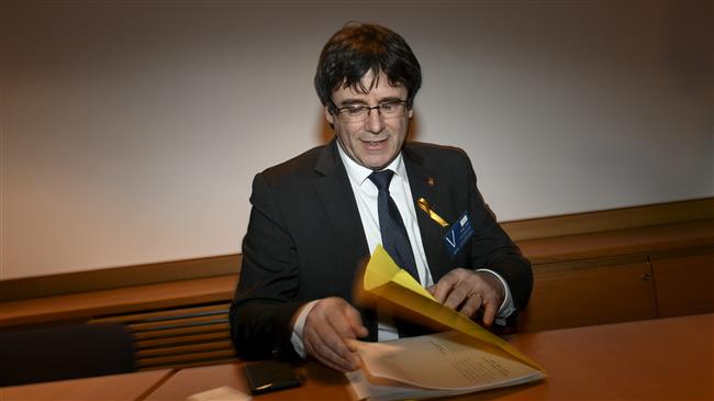 Catalan Spain issues international warrants for Catalan separatists