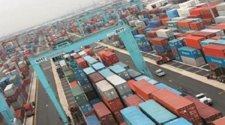 Douala: 15 crew members rescued after cargo ship collision