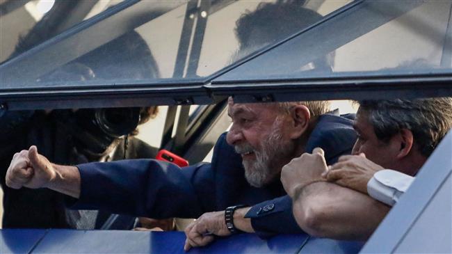 Brazil: Former President Lula defies prison order, creating standoff