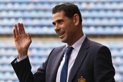 Russia 2018: New Spain coach leads squad in final workout before Portugal test