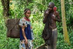 La Republique: Pygmies Protest Destruction of Forest Resources