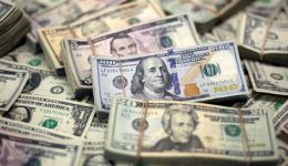 UAE warns of shift to yuan amid dollar shortages