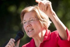 US: Senator Warren says it is time to remove President Trump