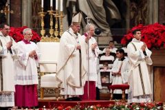Pope Francis urges more ‘sharing and giving’ in Christmas mass