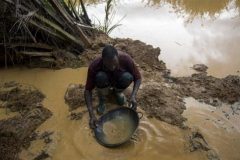 Clashes in Chad gold-rush region leave 30 dead