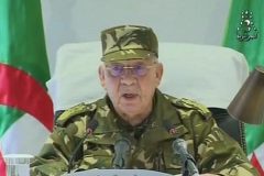 Algeria:  Army chief calls for President Bouteflika to be ‘ousted’