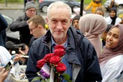 UK: Labour leader Corbyn attacked while visiting London mosque