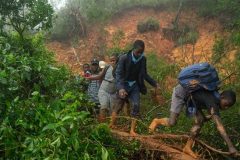 More than 100 dead after cyclone hits Mozambique, Zimbabwe