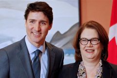 Canadian budget minister resigns in government scandal