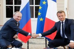 Putin, Macron spar over ‘yellow vest’ protests