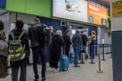 UK travel firm Thomas Cook collapses, thousands of travelers stranded