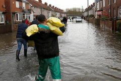 UK: Flood warnings for England