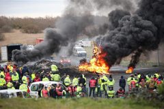 France: Macron fails to settle pension standoff with unions, strikes continue