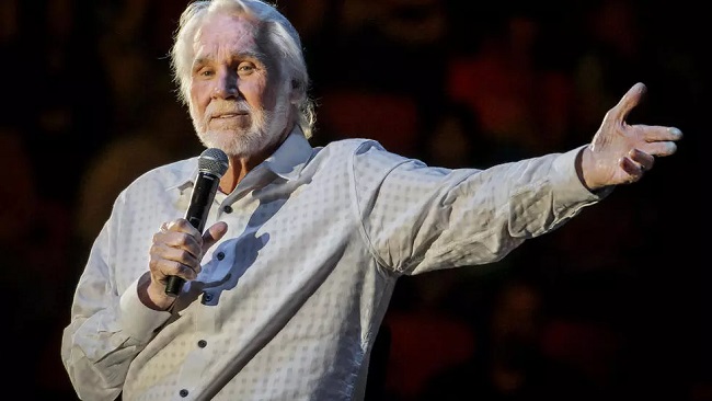 Country music legend Kenny Rogers dies at 81