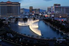 US: Las Vegas grinds to halt as casinos close over virus