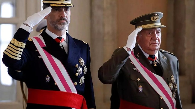 Spanish king distances himself from scandal-hit father