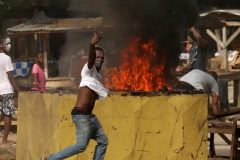 Ivory Coast Crowd in Ivory Coast destroys coronavirus testing centre in residential area