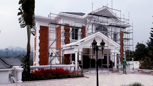 Southern Cameroons Crisis:  Defense Minister Beti Assomo makes a fortune