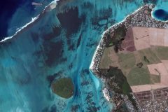 Ship leaks more oil off Mauritius as calls for answers grow