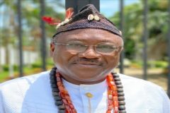 Bafaw Monarch apologizes to Cameroonians