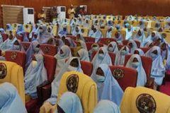 Nigeria-zamfara-kids Gunmen release hundreds of schoolgirls kidnapped in Nigeria, regional governor says