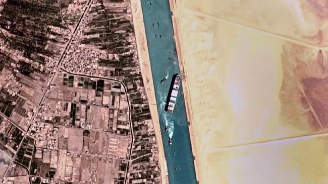 Suez Canal traffic resumes after stranded container ship freed