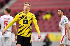 Football: Solskjaer and Tuchel play down Haaland talk