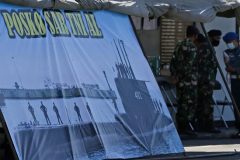 Indonesia navy says submarine with 53 crew has sunk after items found