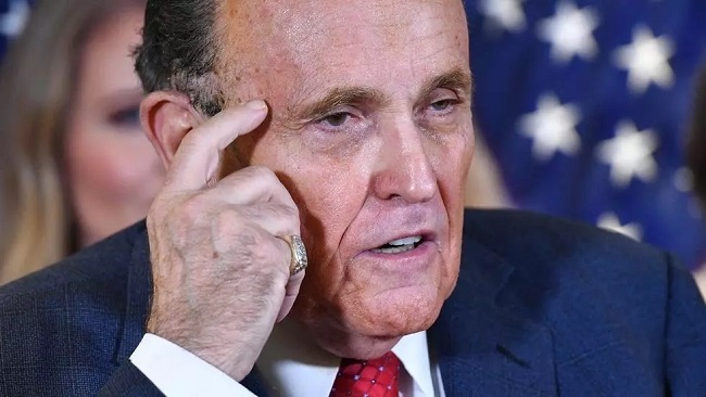 US: Federal agents raid home and office of Rudy Giuliani in Manhattan