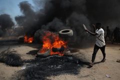 Abuja Nigeria: Protesters block Abuja highway after kidnapping surge