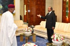 Biya and Nigerian ambassador Death of Idriss Deby: Buhari invites Biya to Abuja
