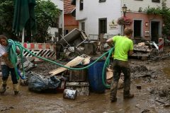 150 dead, hundreds missing in devastating European floods
