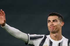 Football: Ronaldo given full backing by Portugal boss Santos