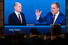 Bundes: Crucial debate for Merkel party to turn race around