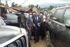 Southern Cameroons Crisis: Prime Minister Dion Ngute receives strange warm welcome in Bamenda