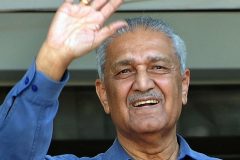 ‘Father of Pakistan’s nuclear bomb’ A. Q. Khan dies aged 85