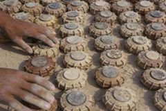 Southern Cameroons Crisis: Explosives Experts Exit War Zone