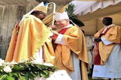 New Bishop takes up duties in Bafoussam Diocese