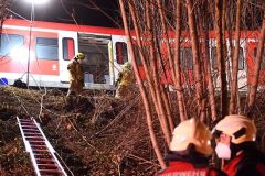 Bundes: At least 1 killed, 14 injured in commuter train collision near Munich