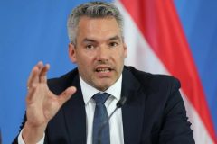 Austria leader to meet Putin as Ukraine braces for eastern offensive