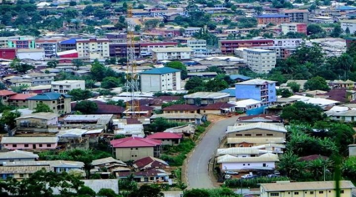 Bamenda: At least 4 dead after flooding collapses pedestrian bridge
