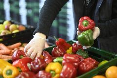 Leute Heute: Germans turn to food banks as inflation hits